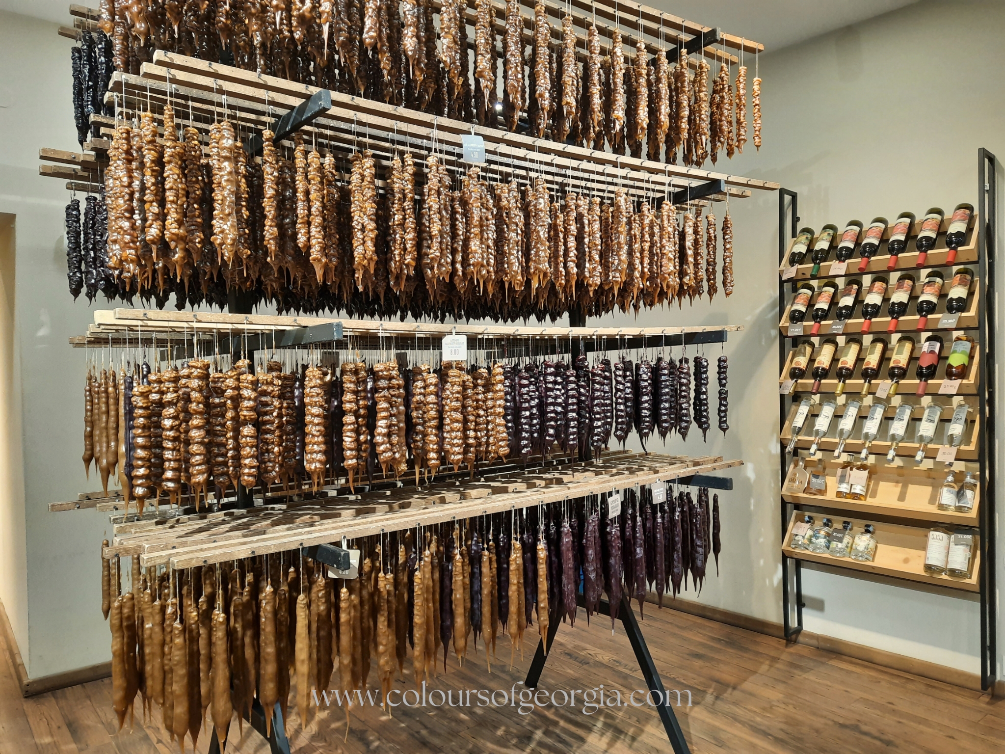 Churkchkhela, dolce tradizionale georgiano, Tbilisi, Georgia, Souvenir, che cosa comprare a Tbilisi